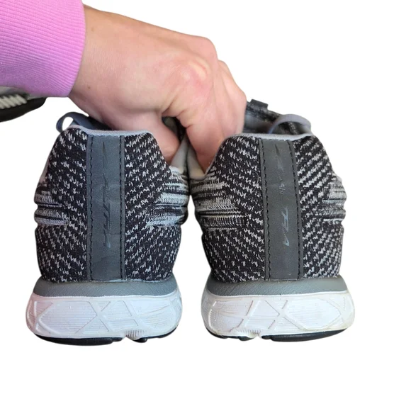 Altra Escalante 2 Road Running Black and Gray Running Shoes 8.5 - Picture 4 of 11